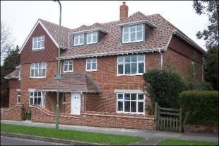 Vicarage Court