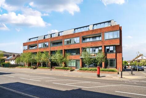 East Street, Epsom, KT17