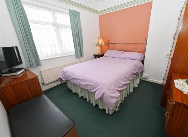 3 bed Semi-Detached for sale Image 6