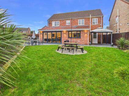 6 Farriers Way, Tattershall