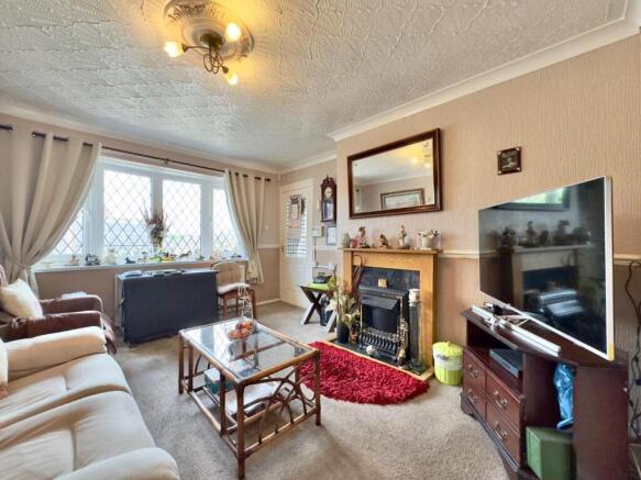 2 bed Semi-Detached for sale Image 5