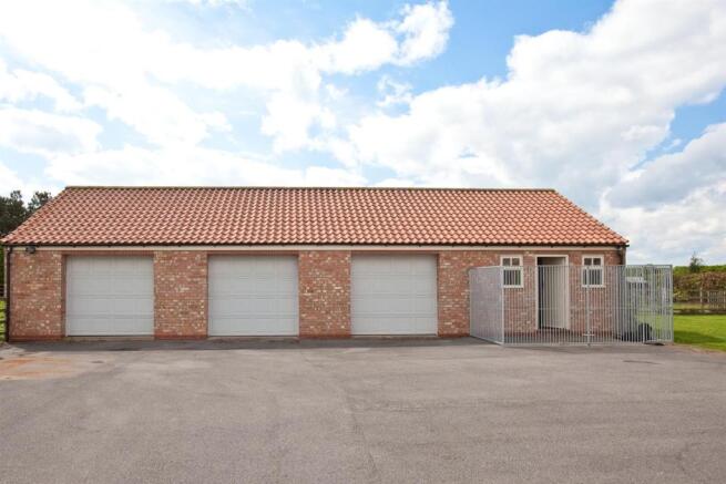 Triple Garage