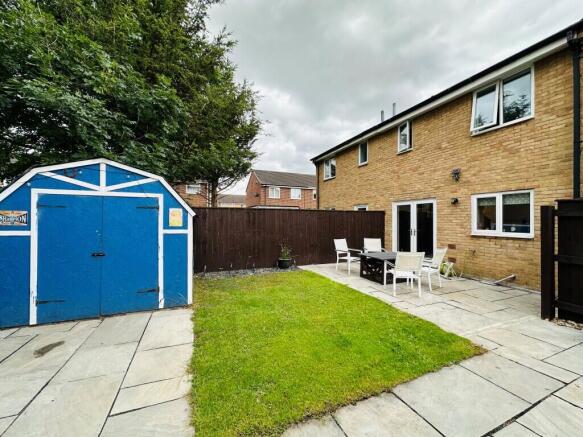 3 bed Semi-Detached to rent Image 9