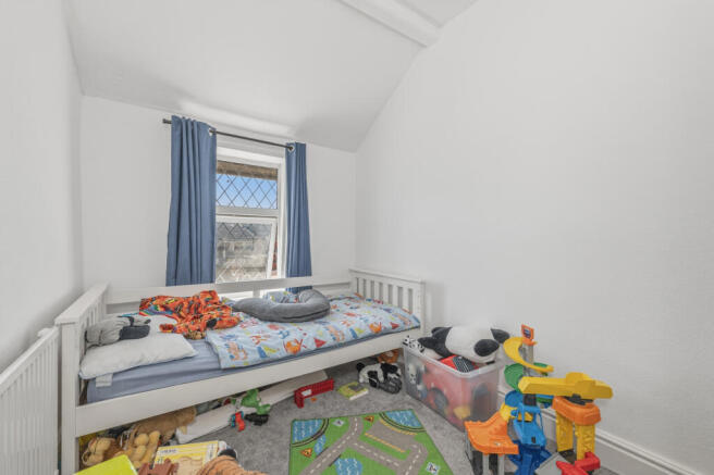 3 bed Terraced for sale Image 12