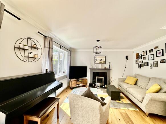 3 bed Detached for sale Image 10