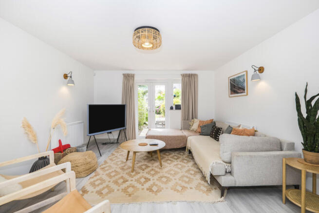 pbox-IMG.jpg