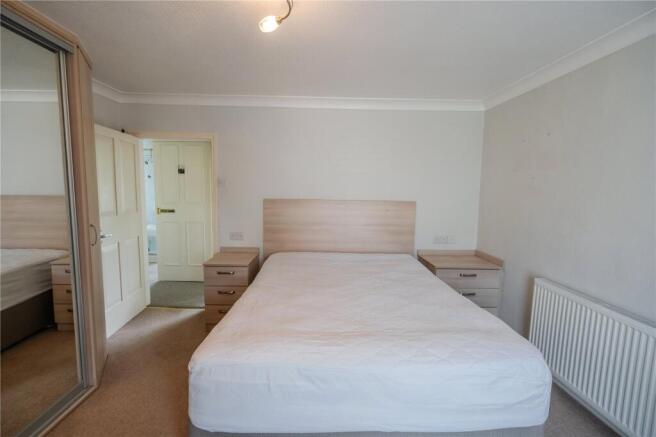 Bedroom 1 (2)