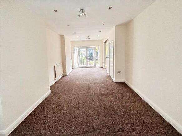Living Room/Dining