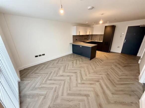 Lounge/Kitchen