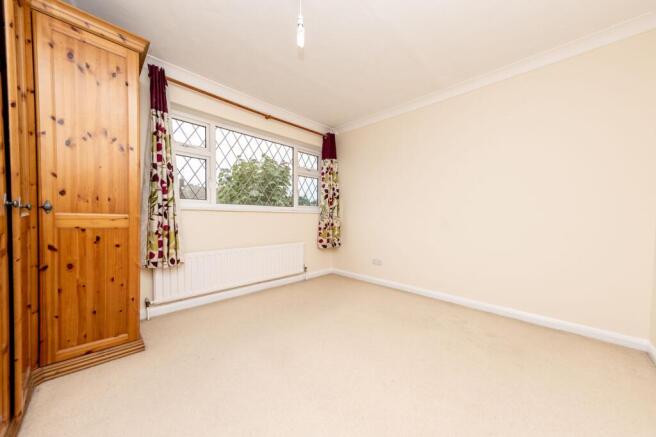 3 bed Semi-Detached to rent Image 12