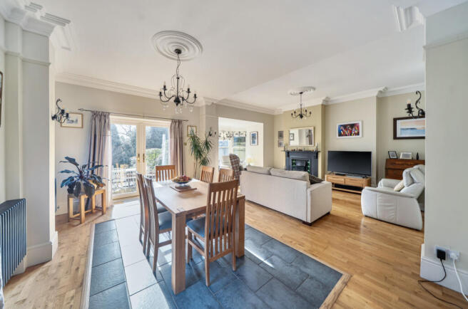 1416333-12-699364...