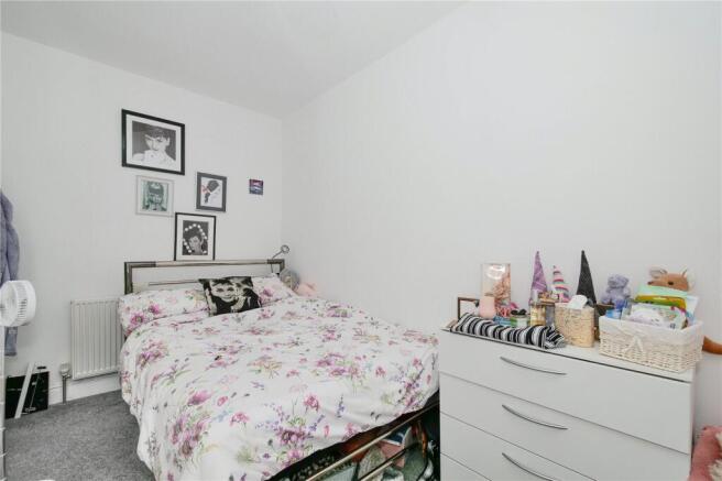 3 bed Terraced for sale Image 9