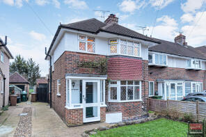15, Tudor Close, Ashford TW15 3HZ