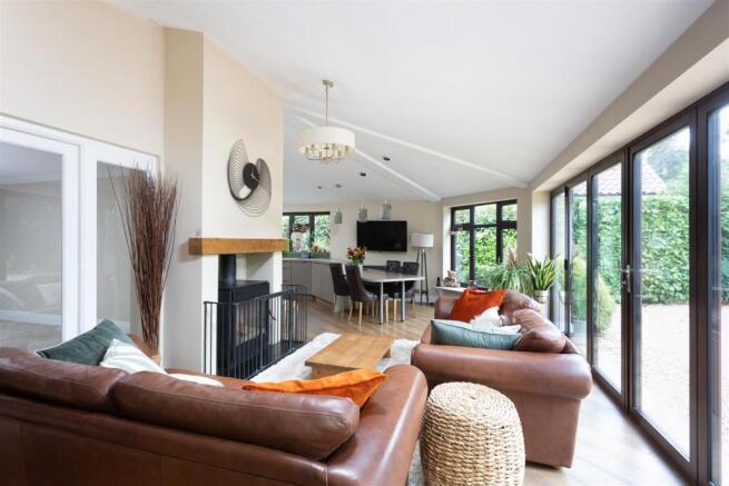 3 bed Detached for sale Image 5