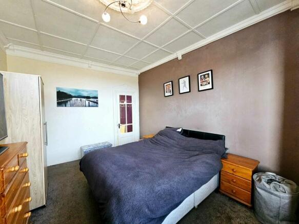 4 bed Semi-Detached for sale Image 7