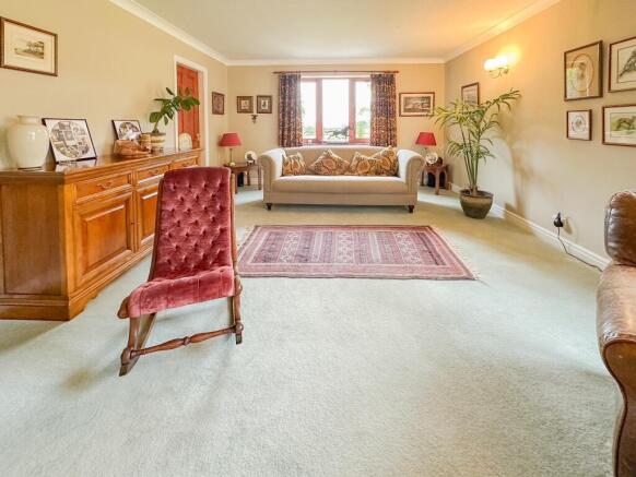 3 bed Detached for sale Image 12