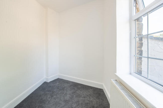 2 bed Terraced for sale Image 9