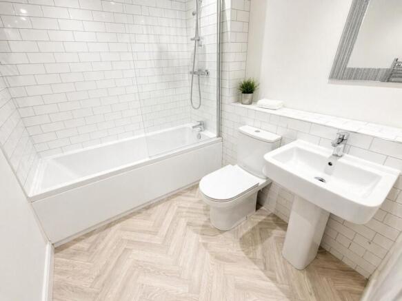 1 bed Apartment to rent Image 6