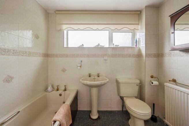 3 bed Detached for sale Image 12