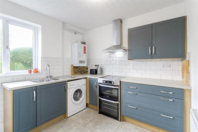 56 Eastfield Crescent - Kitchen