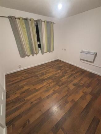 1 bed Flat to rent Image 4