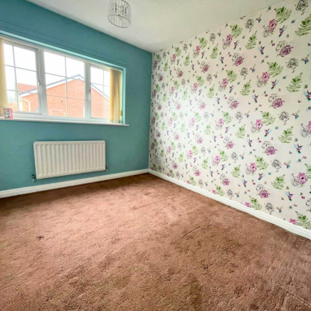 2 bed Semi-Detached to rent Image 5