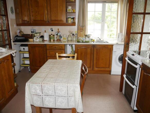 perran kitchen 2.JPG