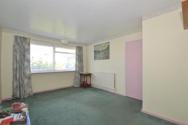 bedroom 1.2.JPG
