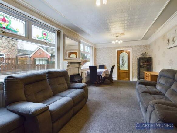 5 bed Semi-Detached for sale Image 6
