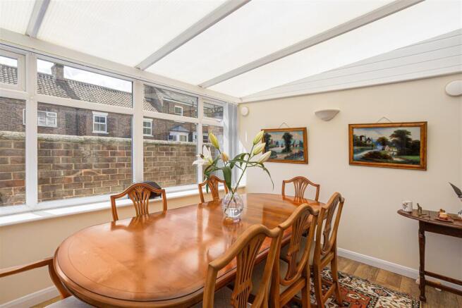 4 bed End of Terrace for sale Image 9