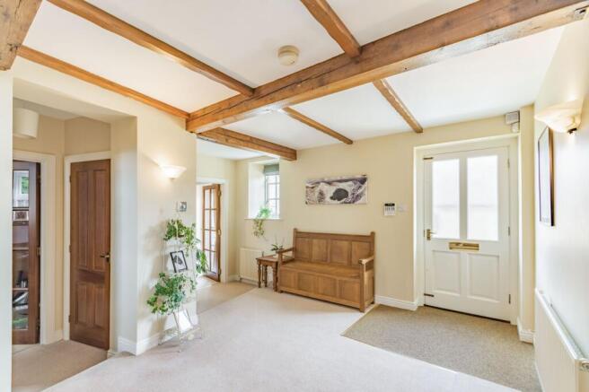 4 bed House for sale Image 8