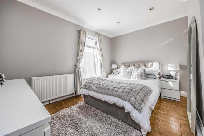 62 Walden Road, Nelson, Portsmouth-Small-PorticoMa