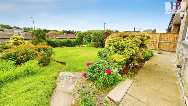 2 bed Semi-Detached Bungalow for sale Image 10