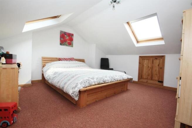 LOFT ROOM