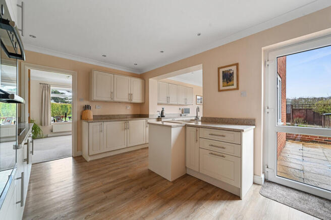 SunnyMead-kitchen