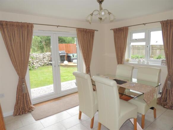 Dining Room: