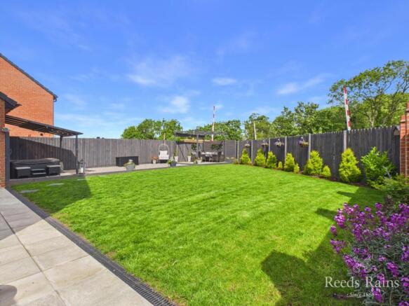 3 bed Detached for sale Image 10