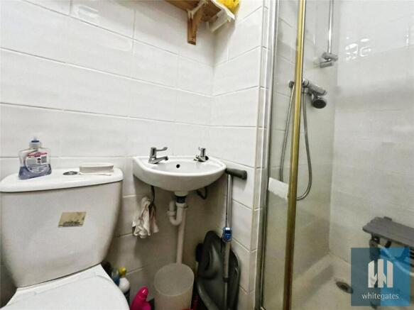 3 bed Terraced for sale Image 11