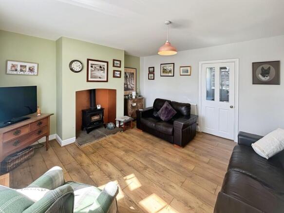 33f16e95-WhatsApp...