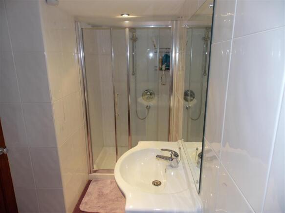 ENSUITE SHOWER ROOM