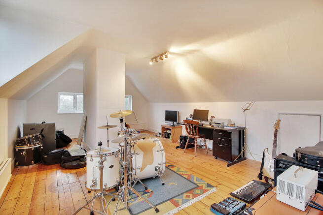 Photo 10