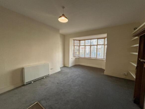 Open Plan Kitchen-Lounge