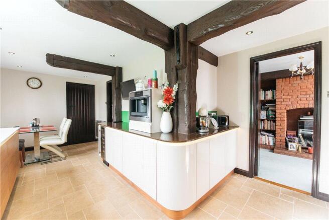Kitchen/Breakfast Rm