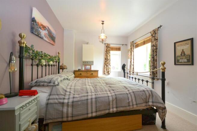 bed1.JPG
