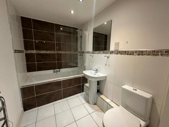 1 bed Flat to rent Image 5