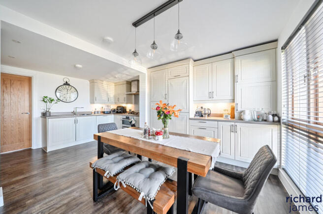 15820499a75643b7a866aee2f44f0e59