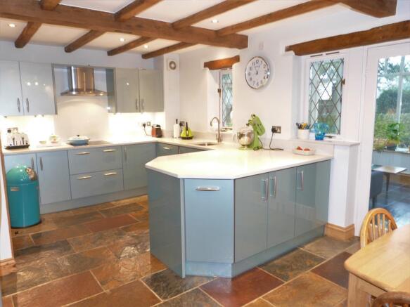 KITCHEN AREA