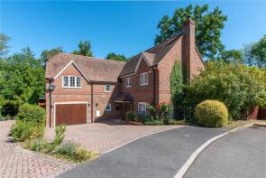7, The Cedars, Headley RG19 8FE