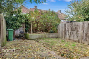132, Valence Avenue, Dagenham RM8 1TL