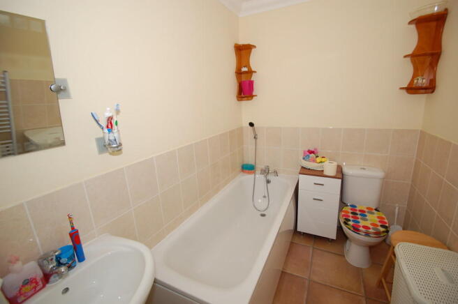 Photo 10